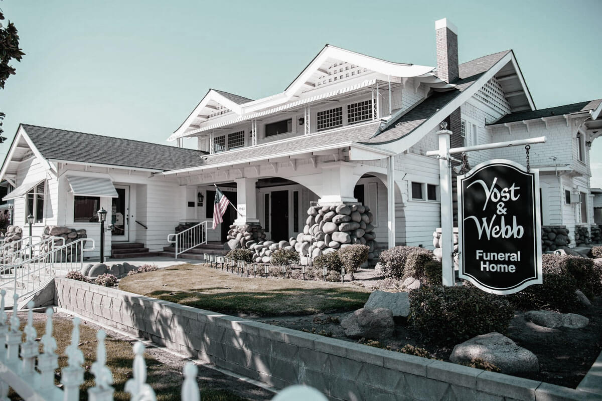 Karvonen Funeral Home exterior building in Wadena Minnesota with parking and entrance